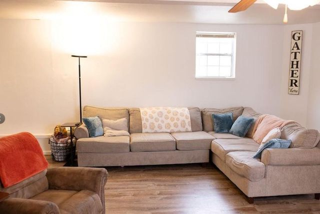 1104 Moss Lane, Cuero, TX 77954