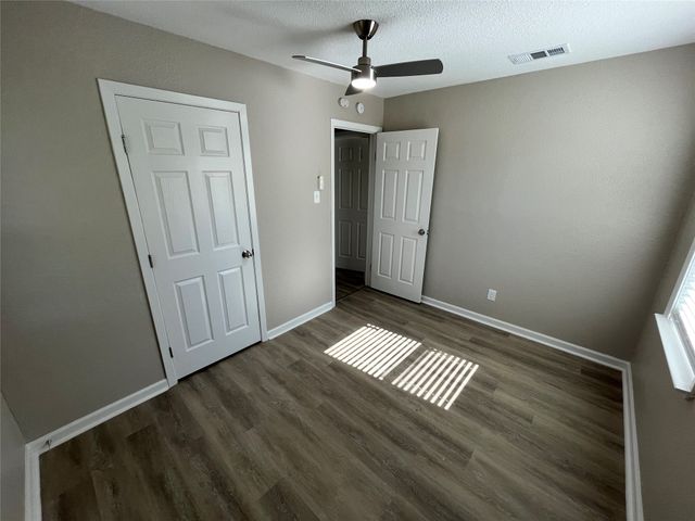 1512 Longview Street, Mesquite, TX 75149