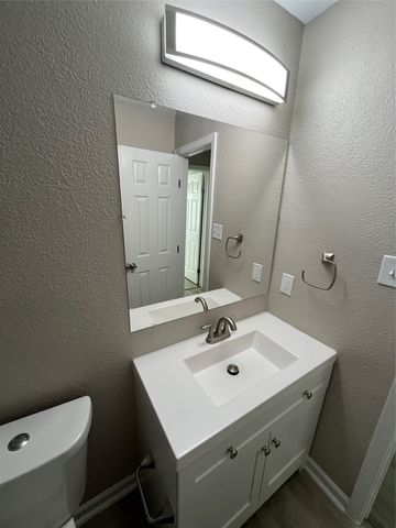 1512 Longview Street, Mesquite, TX 75149