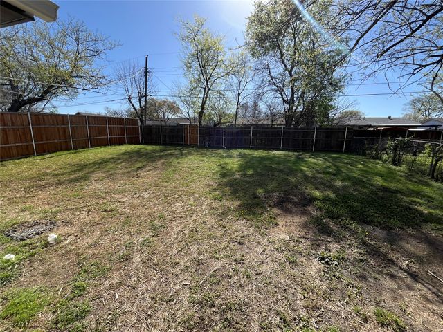 1512 Longview Street, Mesquite, TX 75149