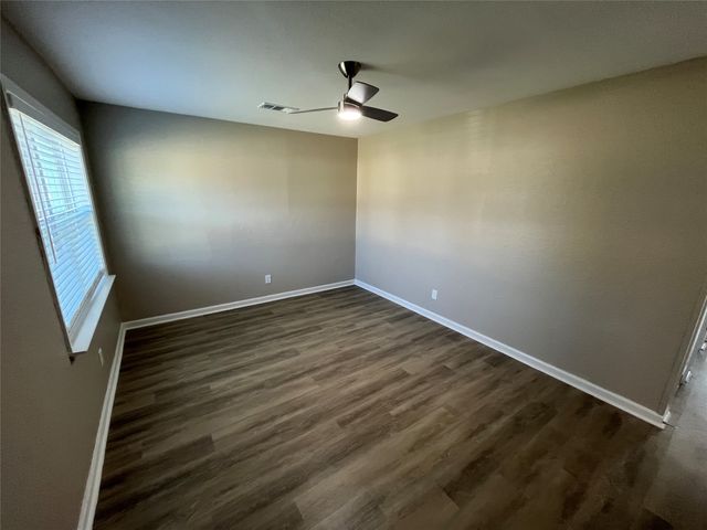 1512 Longview Street, Mesquite, TX 75149