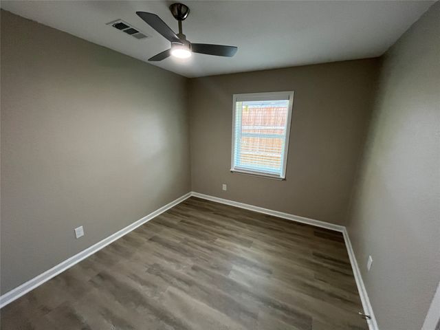 1512 Longview Street, Mesquite, TX 75149