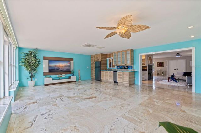 290 1ST STREET W, Tierra Verde, FL 33715