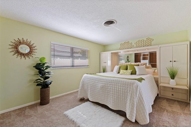 290 1ST STREET W, Tierra Verde, FL 33715