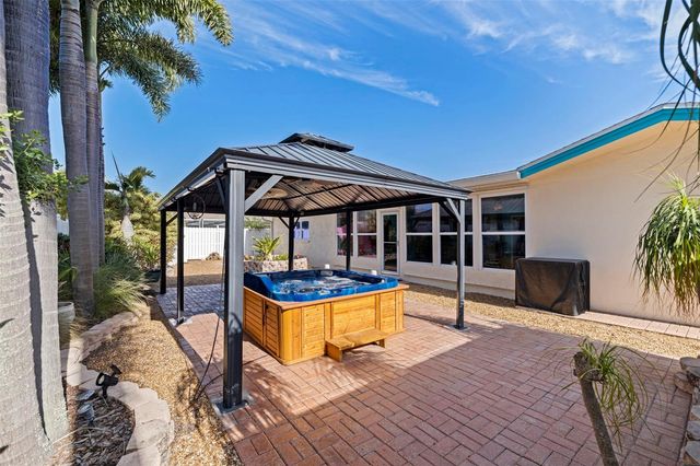 290 1ST STREET W, Tierra Verde, FL 33715