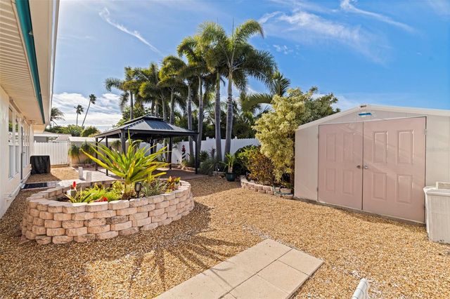 290 1ST STREET W, Tierra Verde, FL 33715