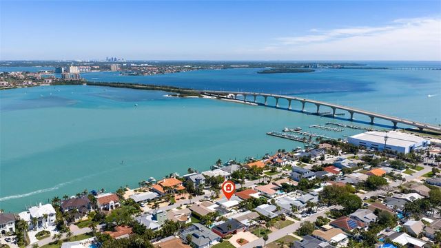 290 1ST STREET W, Tierra Verde, FL 33715