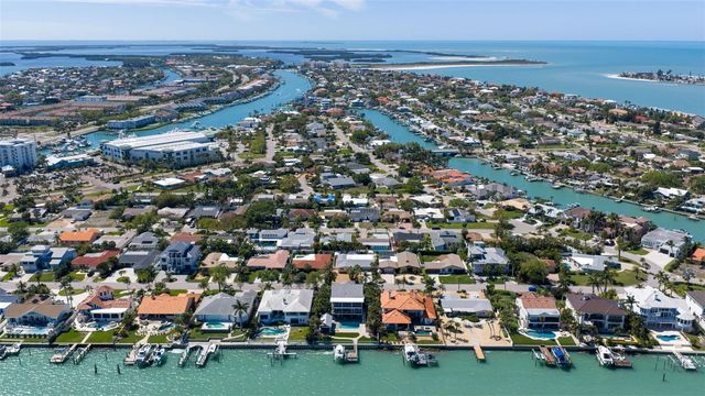 290 1ST STREET W, Tierra Verde, FL 33715