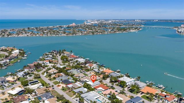 290 1ST STREET W, Tierra Verde, FL 33715