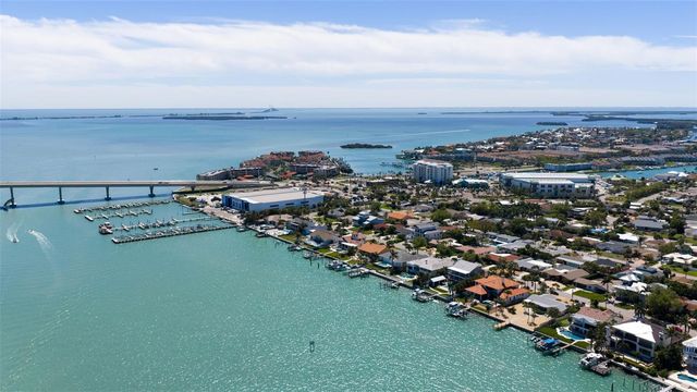 290 1ST STREET W, Tierra Verde, FL 33715