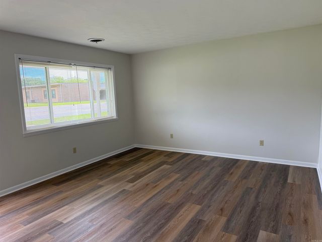 146 Cloverdale, Searcy, AR 72143