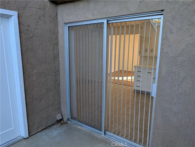 2851 W Avenue J4, Lancaster, CA 93536