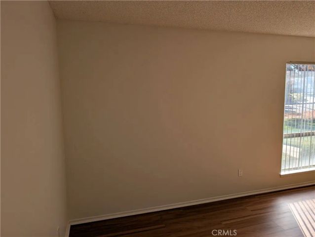 2851 W Avenue J4, Lancaster, CA 93536