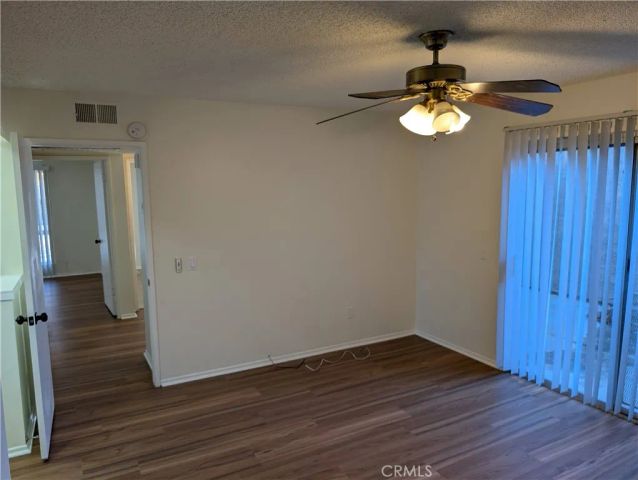 2851 W Avenue J4, Lancaster, CA 93536