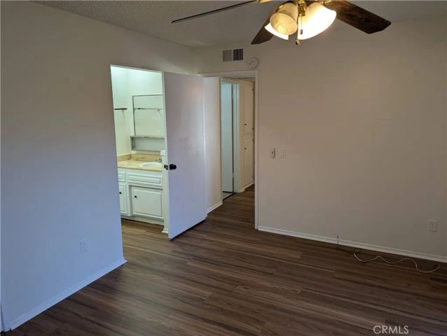 2851 W Avenue J4, Lancaster, CA 93536