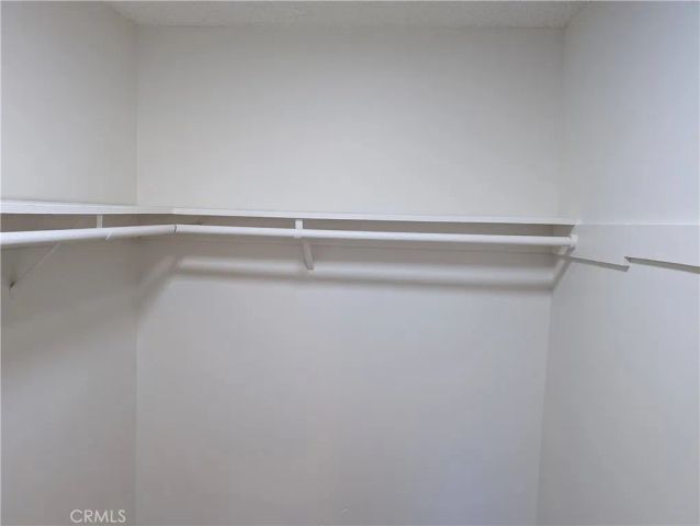 2851 W Avenue J4, Lancaster, CA 93536