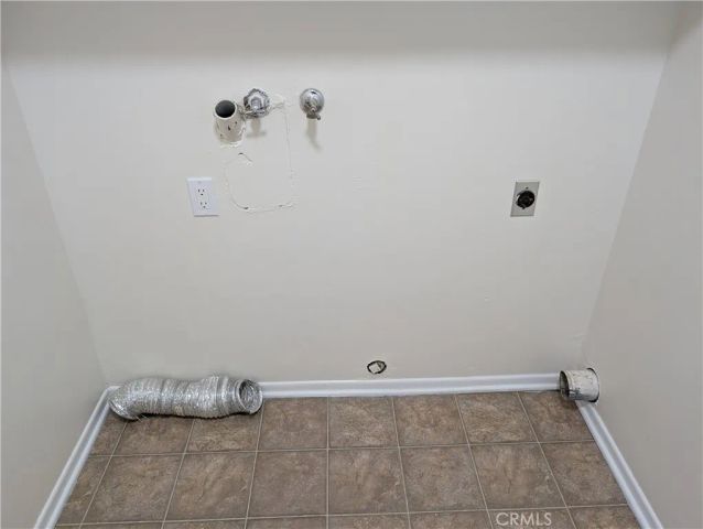 2851 W Avenue J4, Lancaster, CA 93536