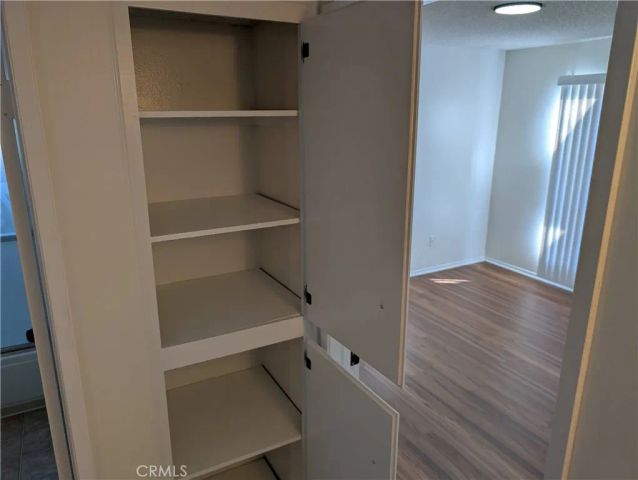 2851 W Avenue J4, Lancaster, CA 93536