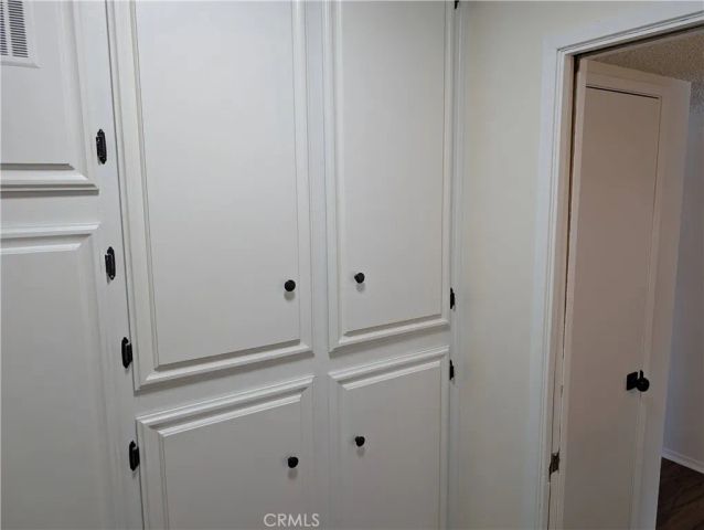 2851 W Avenue J4, Lancaster, CA 93536