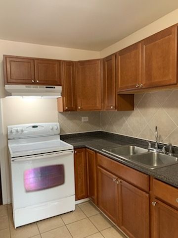 2626 FLOSSMOOR Road 2W, Flossmoor, IL 60422