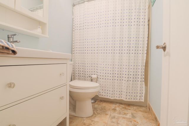 7001 & 7005 Old Spanish Trl Rd, Milton, FL 32583