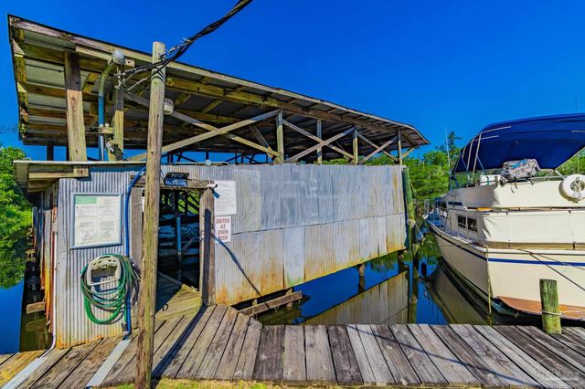 7001 & 7005 Old Spanish Trl Rd, Milton, FL 32583