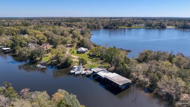 7001 & 7005 Old Spanish Trl Rd, Milton, FL 32583