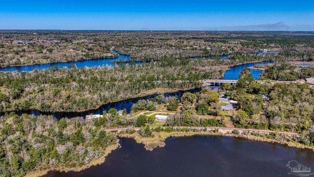 7001 & 7005 Old Spanish Trl Rd, Milton, FL 32583