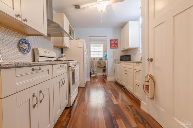 7001 & 7005 Old Spanish Trl Rd, Milton, FL 32583