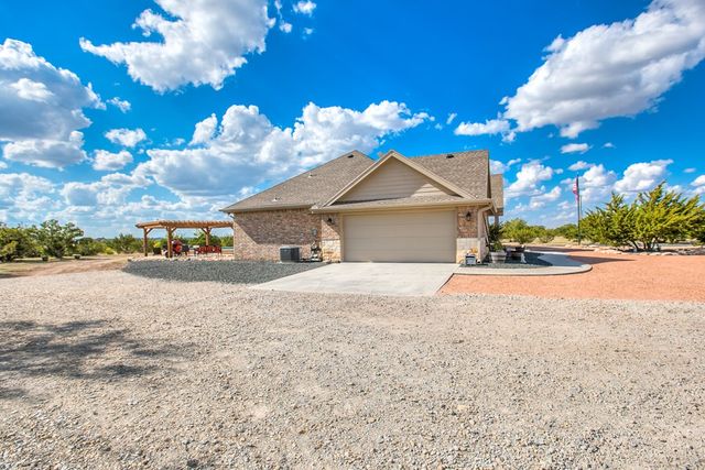 16525 Vaquero Trail, Christoval, TX 76935