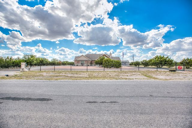 16525 Vaquero Trail, Christoval, TX 76935