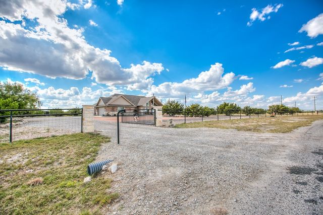16525 Vaquero Trail, Christoval, TX 76935