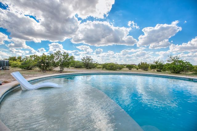 16525 Vaquero Trail, Christoval, TX 76935