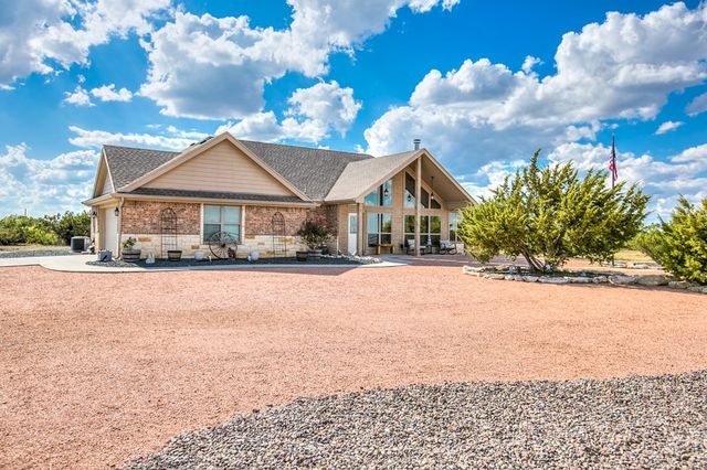 16525 Vaquero Trail, Christoval, TX 76935