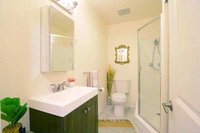 1021 Scott Street 219, San Diego, CA 92106