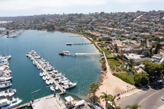 1021 Scott Street 219, San Diego, CA 92106