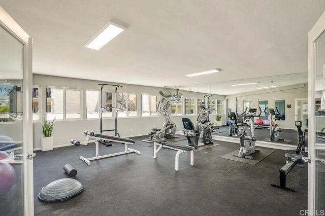 1021 Scott Street 219, San Diego, CA 92106
