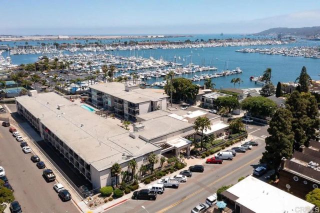 1021 Scott Street 219, San Diego, CA 92106