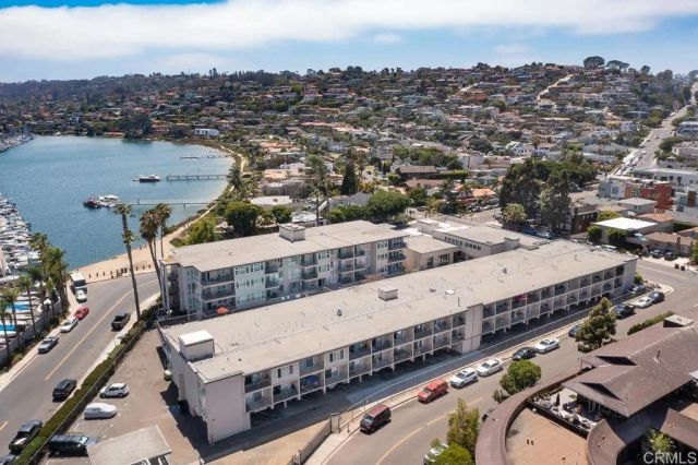 1021 Scott Street 219, San Diego, CA 92106
