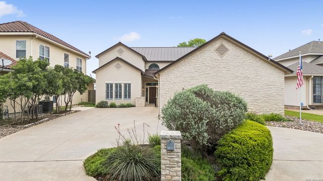 514 Oakland Hills Ln, Kerrville, TX 78028