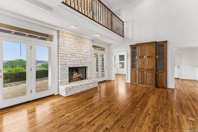 514 Oakland Hills Ln, Kerrville, TX 78028