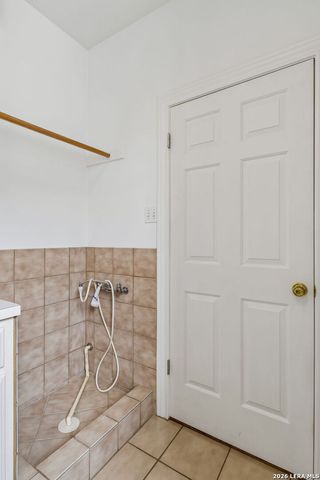 514 Oakland Hills Ln, Kerrville, TX 78028