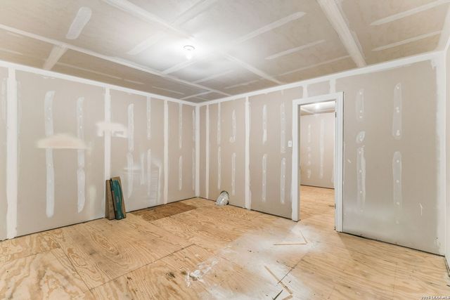 514 Oakland Hills Ln, Kerrville, TX 78028