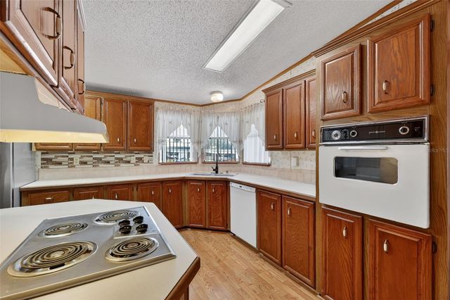 3913 N CITRUS CIRCLE 236, Zellwood, FL 32798