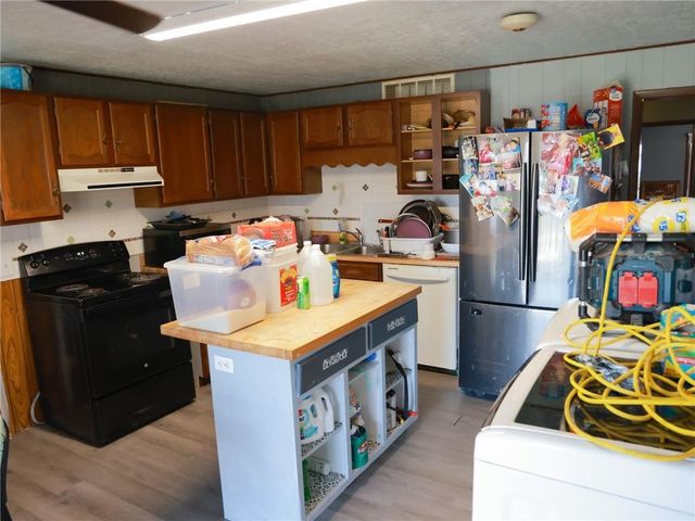 432 W Crowder Road, Trenton, MO 64683