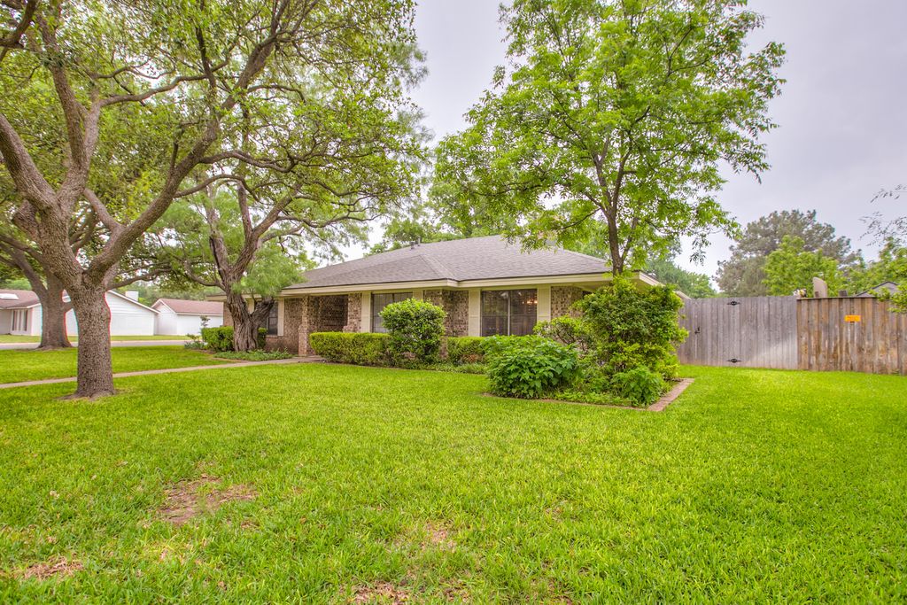 Image 3 of property listing at 3101 Alta Vista Lane, San Angelo, TX 76904