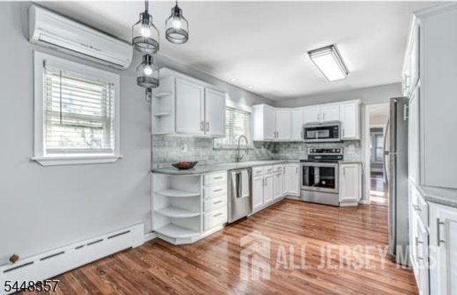 158 Stout Avenue 1, Middlesex, NJ 08846