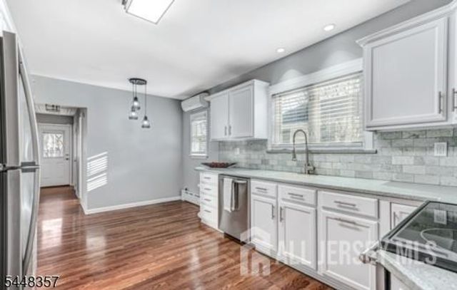158 Stout Avenue 1, Middlesex, NJ 08846