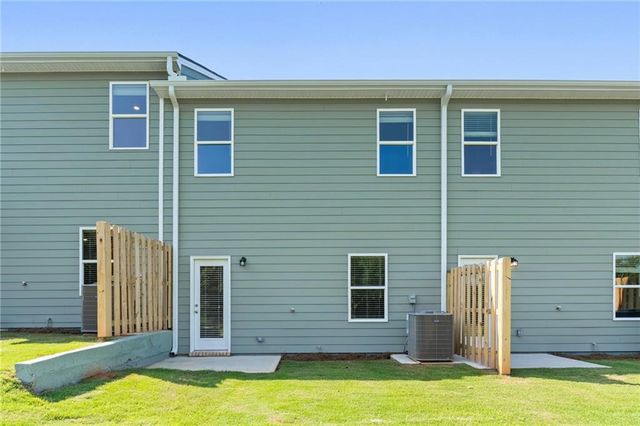 8316 Columbia Court, Palmetto, GA 30268