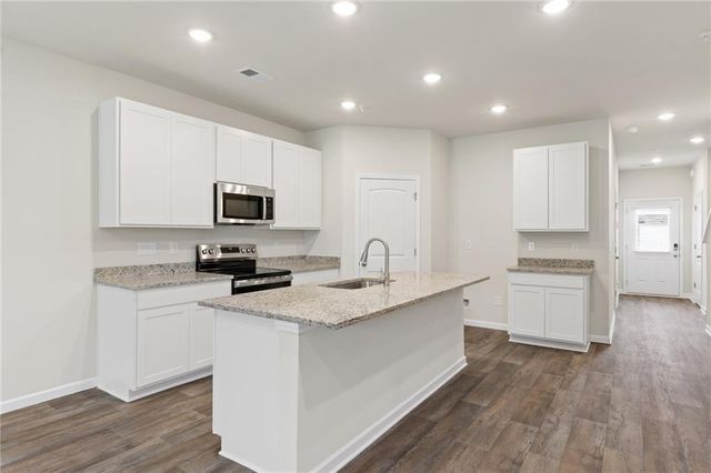 8316 Columbia Court, Palmetto, GA 30268